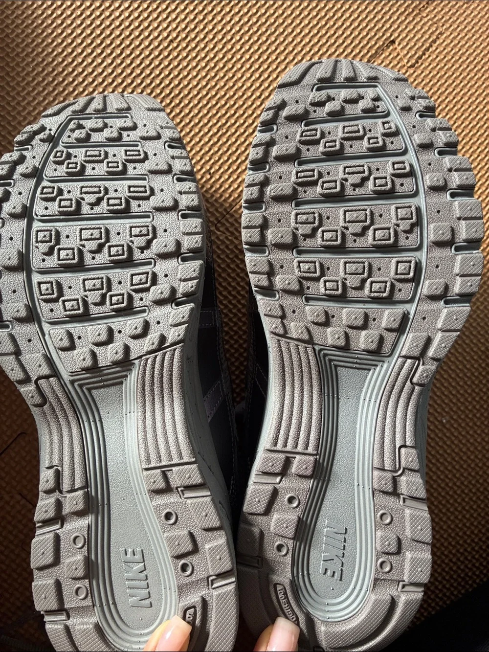 Nike P-6000 sneakers  Men's Gray and Black Mesh Running Sneakers